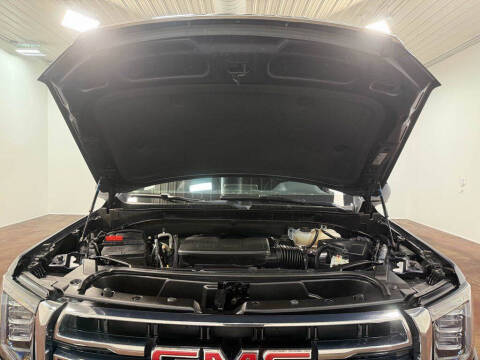 2024 GMC Yukon XL SLT