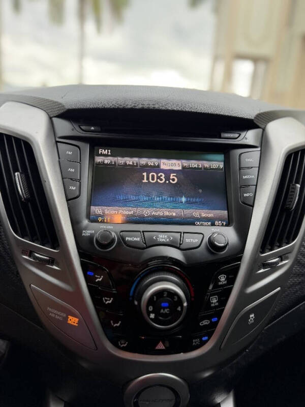 2013 Hyundai Veloster