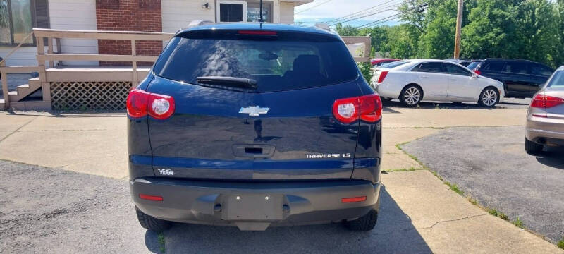 2012 Chevrolet Traverse LS