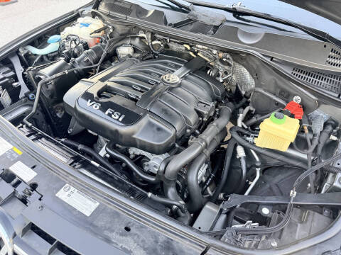 2014 Volkswagen Touareg V6 Sport