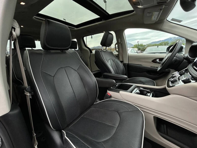 2023 Chrysler Pacifica Limited