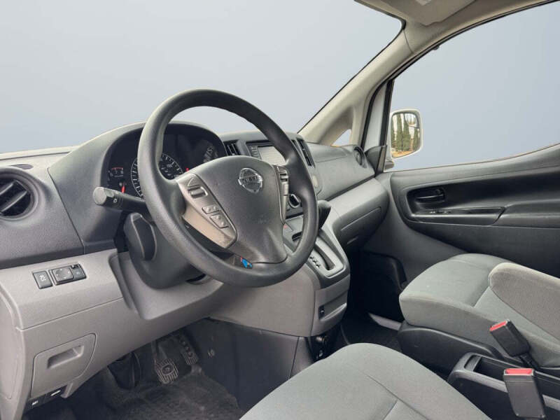2021 Nissan NV200 SV