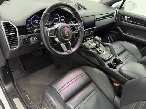 2020 Porsche Cayenne Coupe