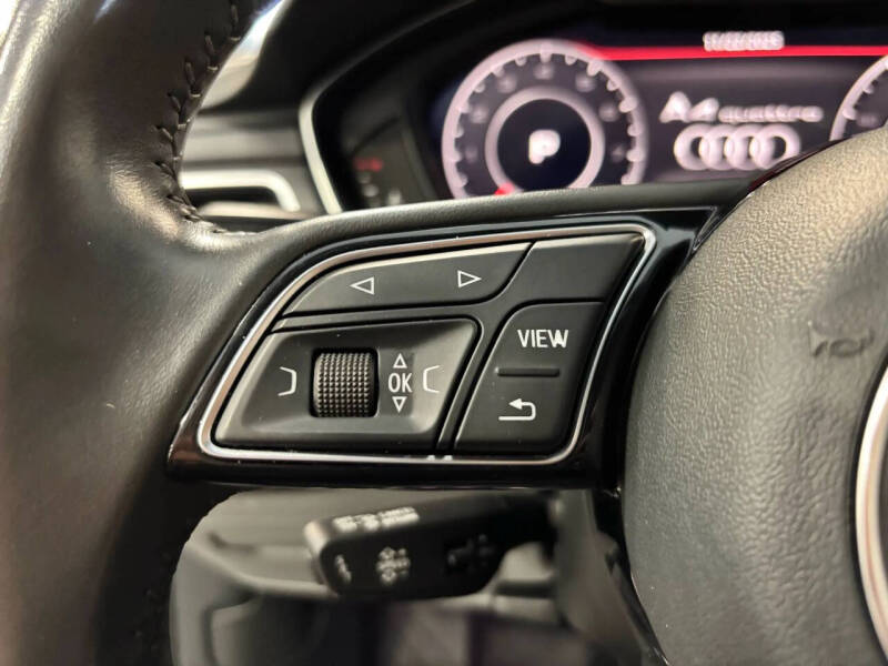 2017 Audi A4 2.0T quattro Prestige