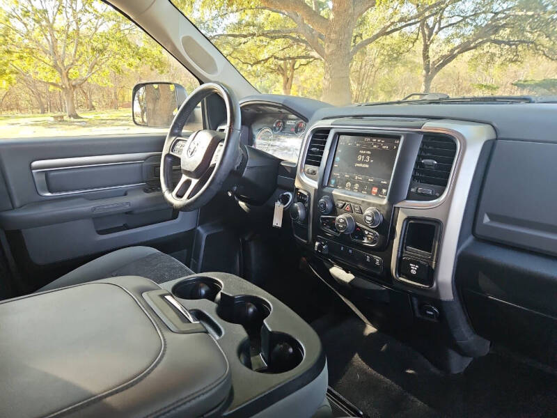 2017 RAM Ram 1500 Pickup Lone Star Silver photo 28