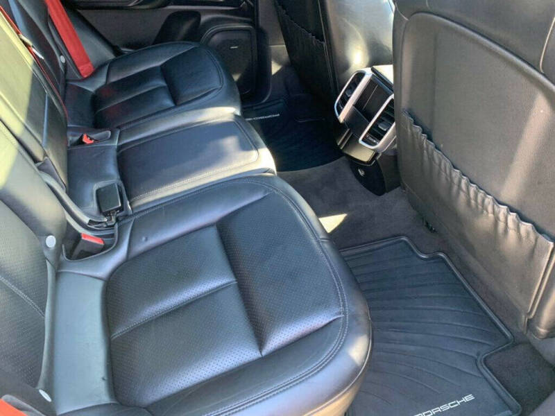 2017 Porsche Cayenne S