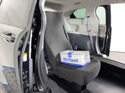 2023 Toyota Sienna LE 8-Passenger