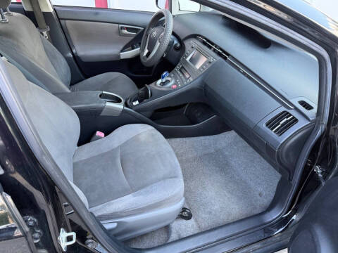 2013 Toyota Prius Two