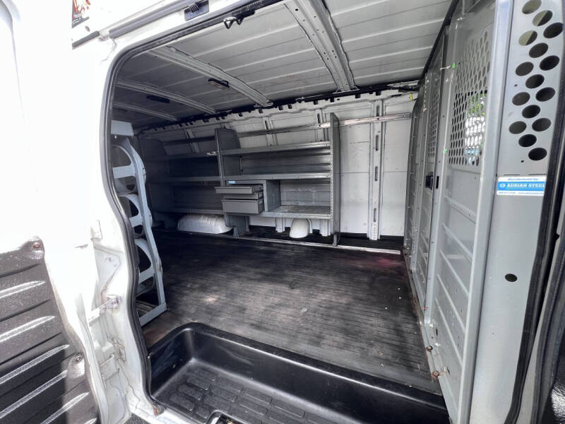 2018 GMC Savana 2500