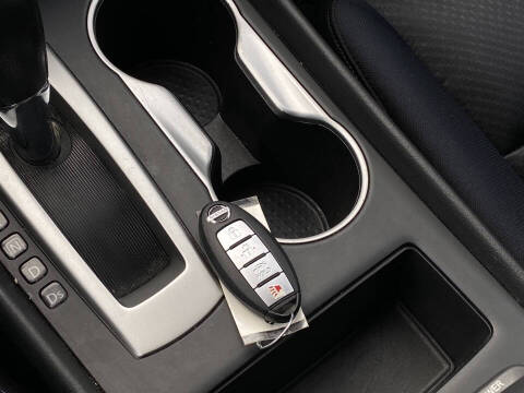 2016 Nissan Altima 2.5 SR