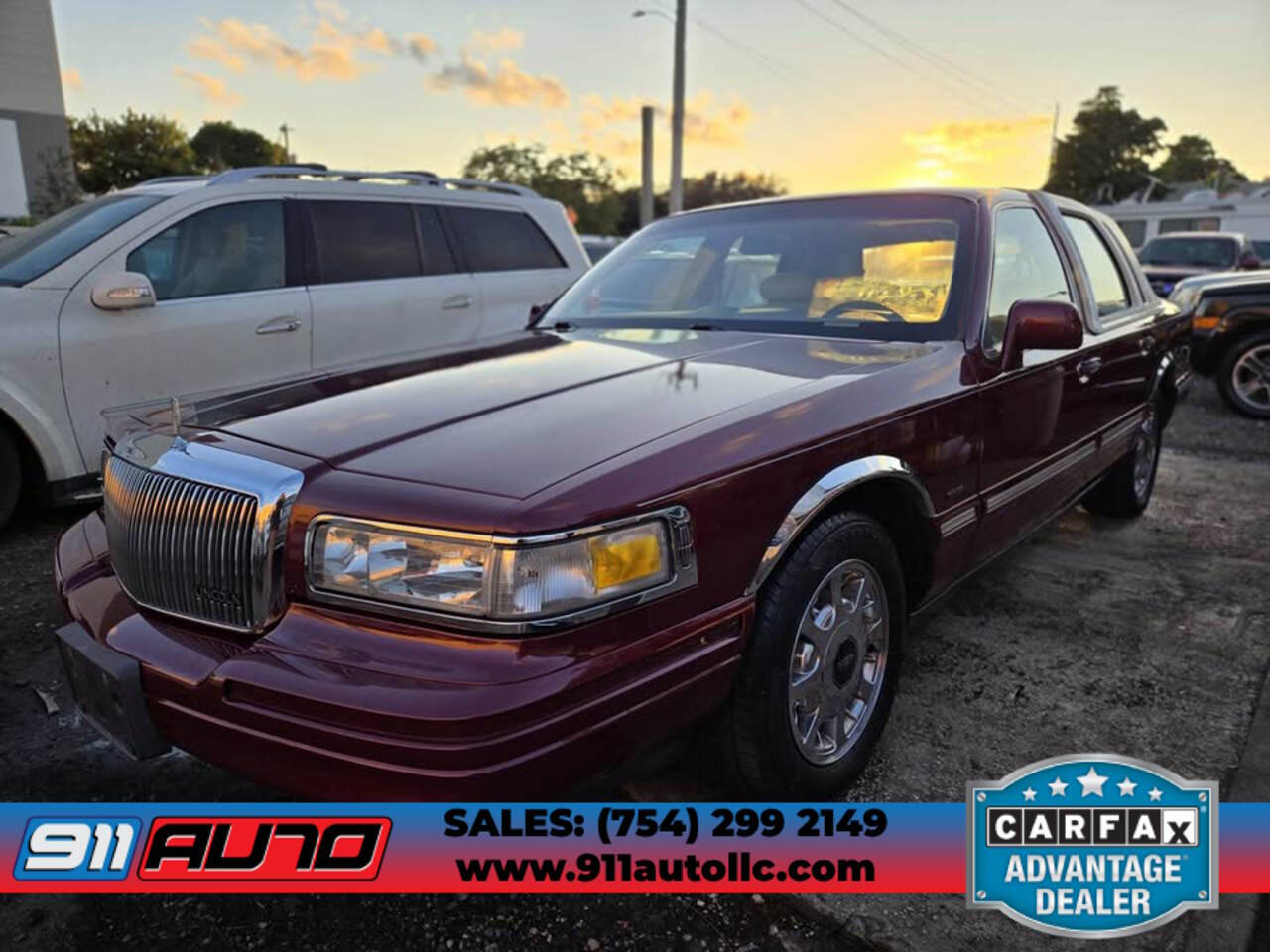 1996 Lincoln Town Car for sale at 911 Auto, LLC. in Hollywood, FL