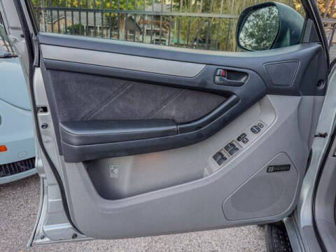 2004 Toyota 4Runner SR5