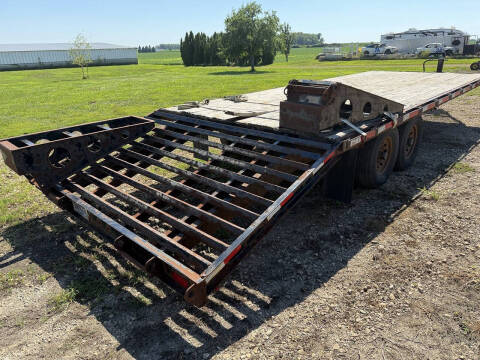2014 Kieffer Built Bed Over Flat Bed 12000#