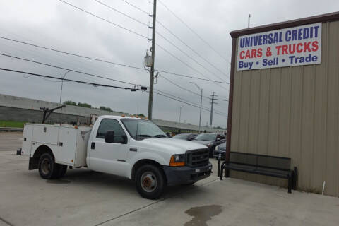 2000 Ford F-350 Super Duty for sale at Universal Credit in Houston TX