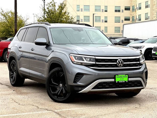 2022 Volkswagen Atlas SE w/Tech's photo