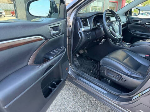 2016 Toyota Highlander
