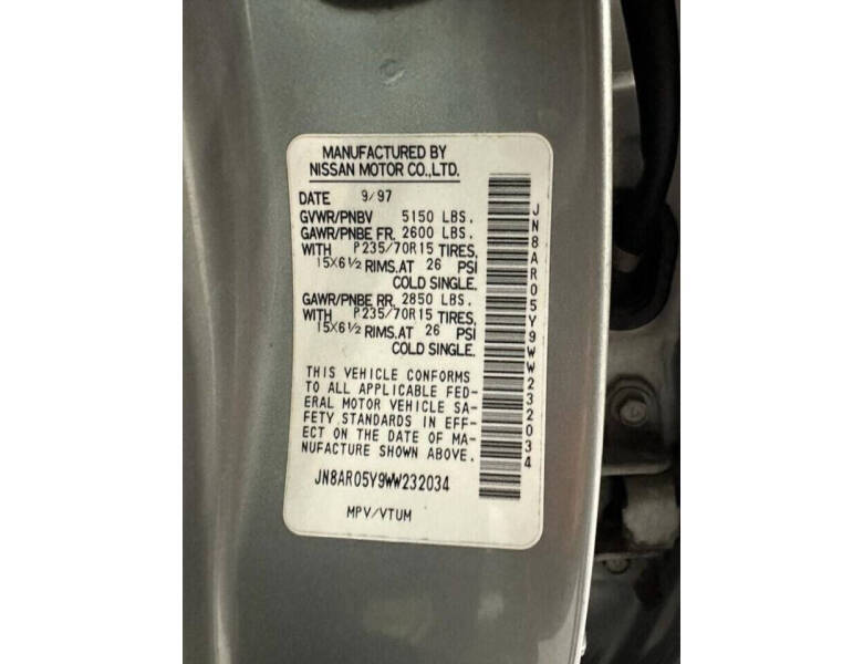 1998 Nissan Pathfinder XE