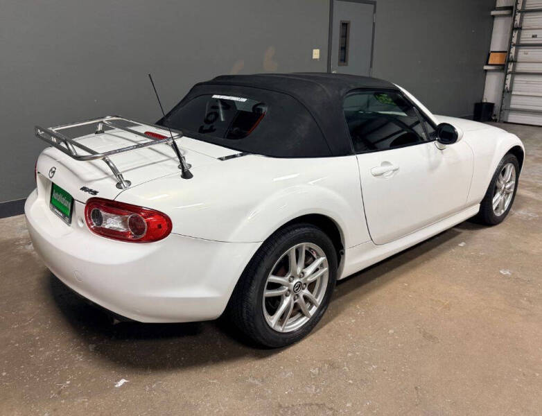 2015 Mazda MX-5 Miata Sport