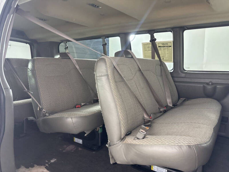2024 Chevrolet Express LT 3500