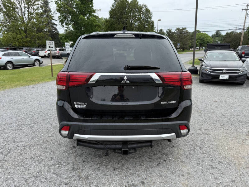 2017 Mitsubishi Outlander ES