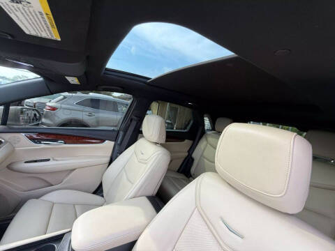 2017 Cadillac XT5 Premium Luxury