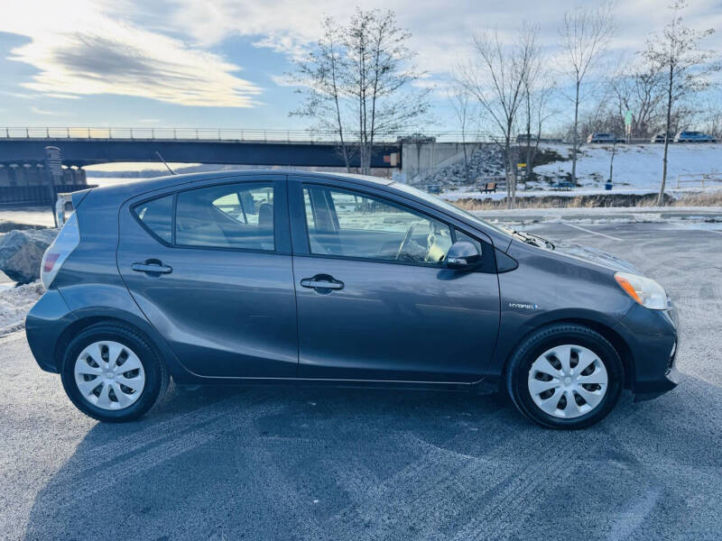 2014 Toyota Prius c Four