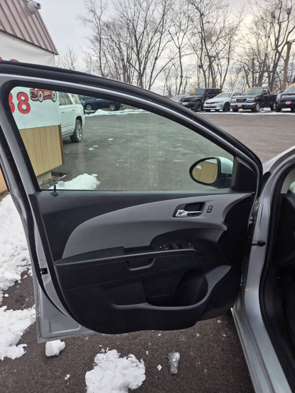 2014 Chevrolet Sonic LT Auto