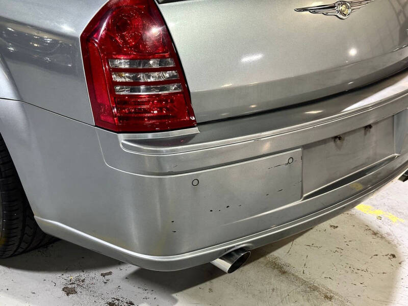 2006 Chrysler 300 SRT-8
