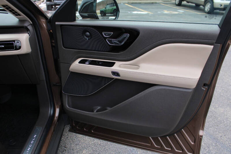 2022 Lincoln Aviator Reserve