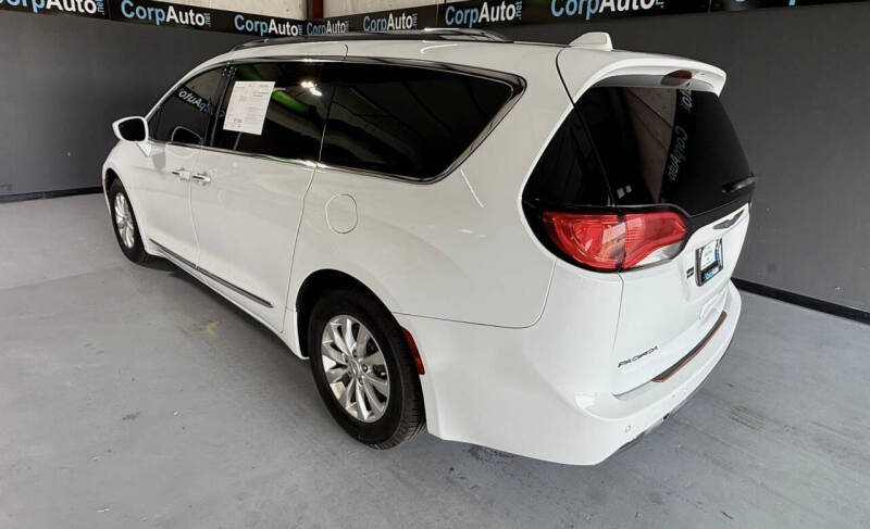2018 Chrysler Pacifica Touring L Plus
