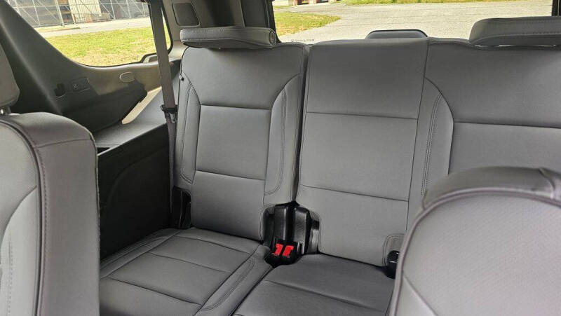 2024 GMC Yukon SLT