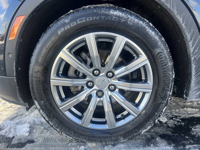 2022 Cadillac XT4 Premium Luxury