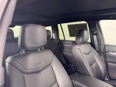 2024 Cadillac XT6 Luxury