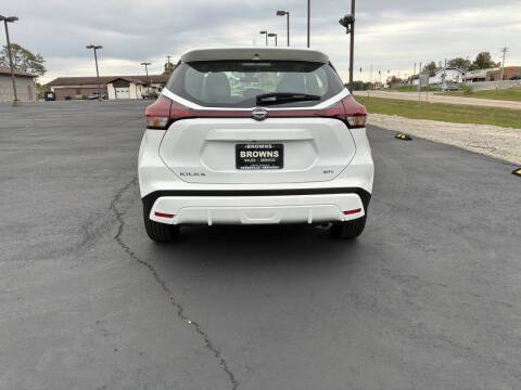 2024 Nissan Kicks SR