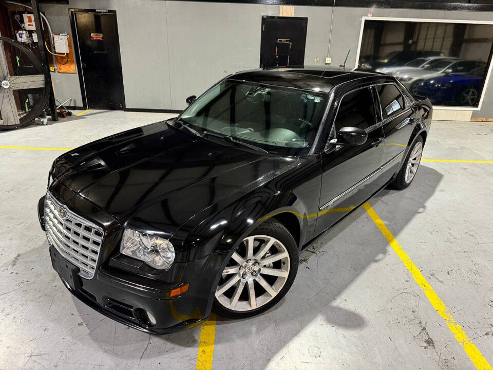 2008 Chrysler 300 for sale at Carnival Car Company in Victoria, TX