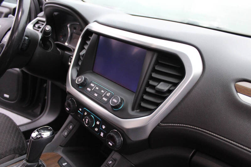 2018 GMC Acadia SLE-2