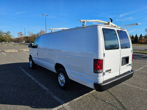 2011 Ford E-Series E-350 SD