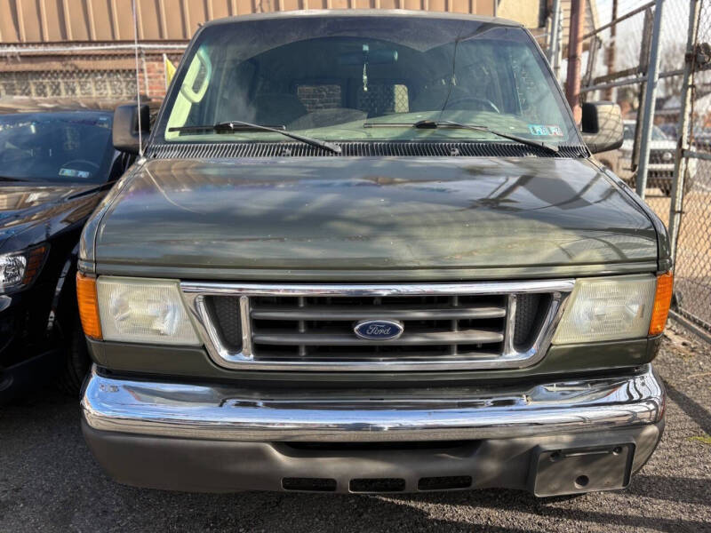 2004 Ford E-Series E-350 SD XL