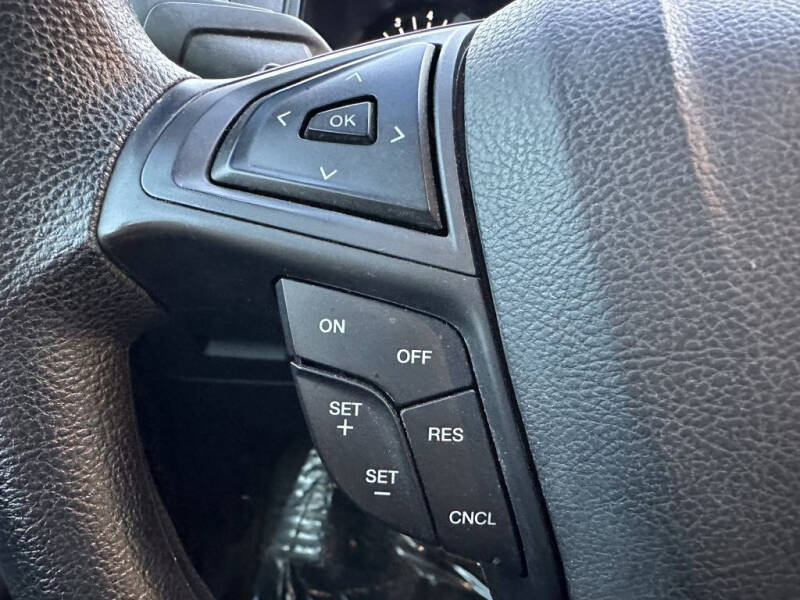 2017 Ford Edge SE