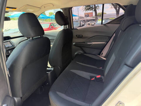 2020 Nissan Kicks S