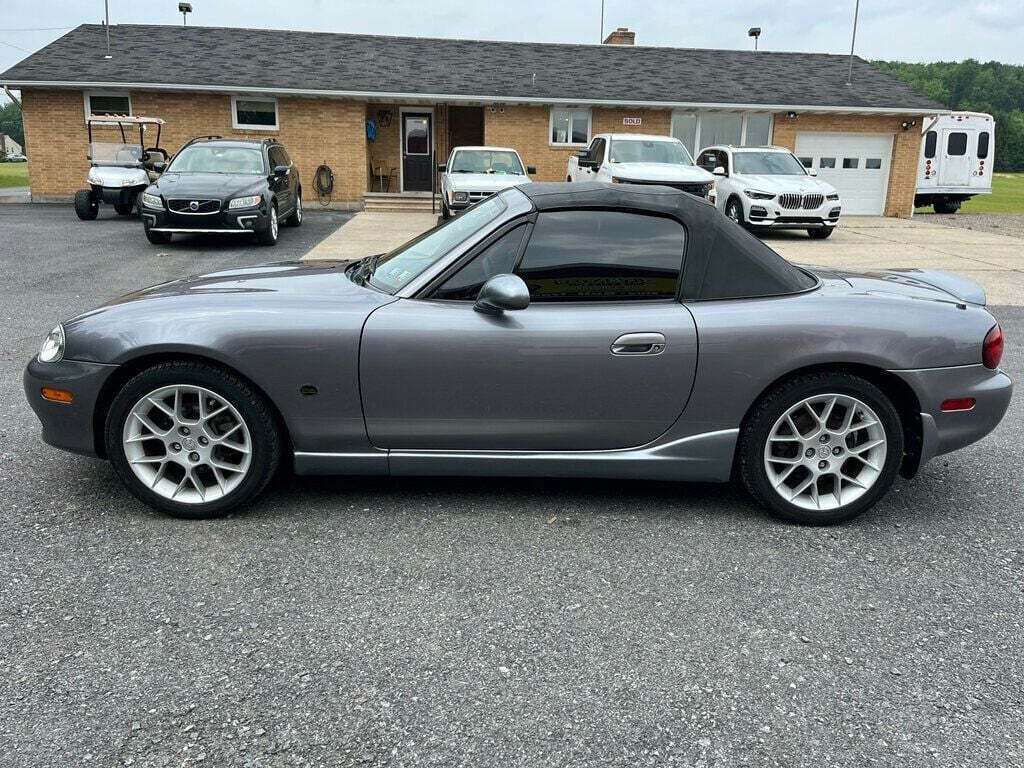 2002 Mazda MX-5 Miata 8