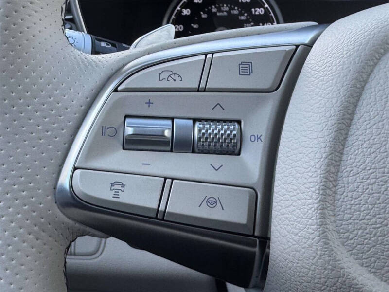 2026 Genesis G70 2.5T Prestige