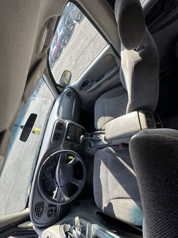 2004 Chevrolet TrailBlazer LS