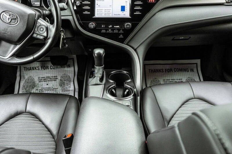 2020 Toyota Camry SE Nightshade