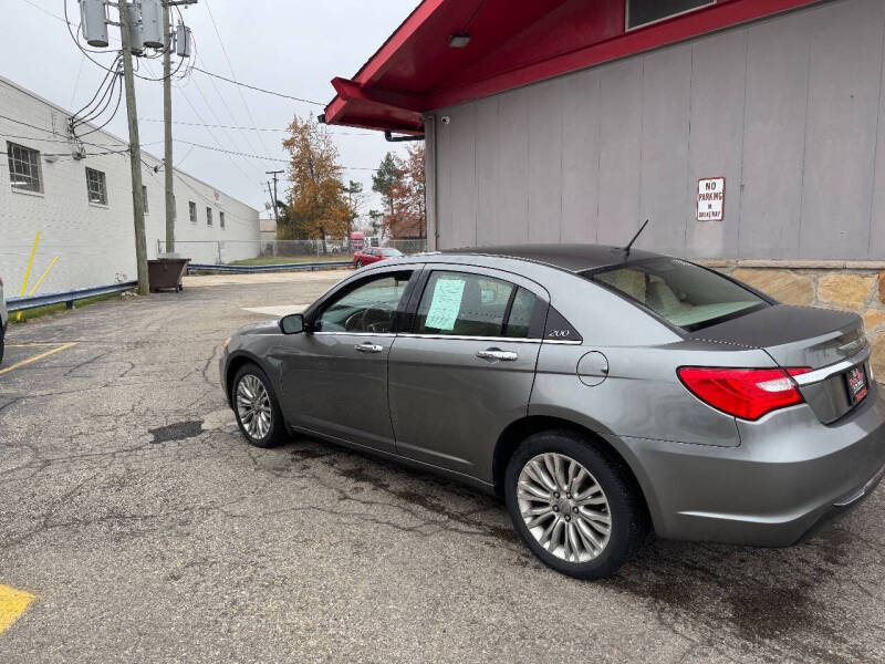 2013 Chrysler 200 Limited