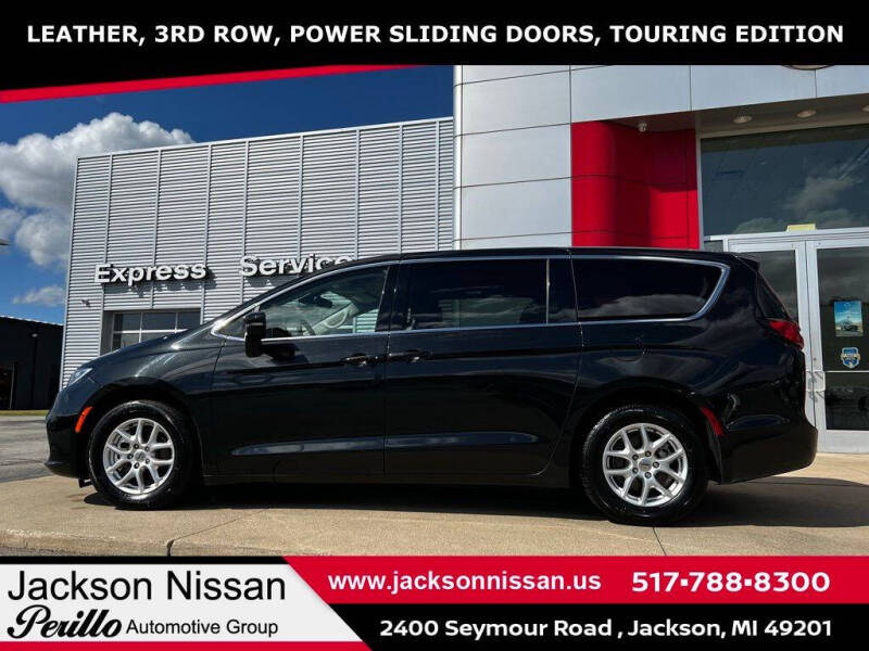 2023 Chrysler Pacifica Touring L