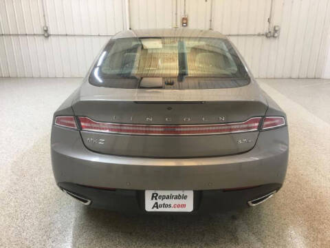 2016 Lincoln MKZ