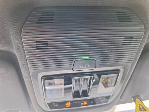 2026 Volkswagen Atlas Cross Sport SEL R-Line Black 4Motion