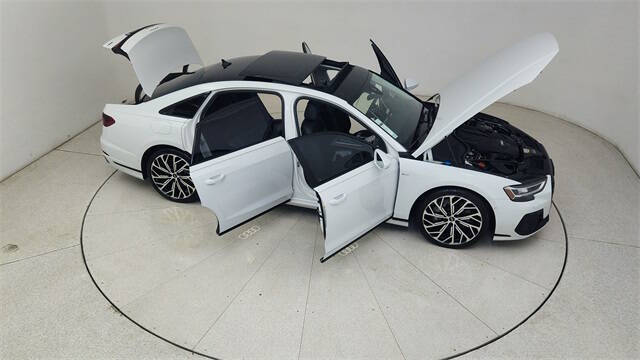 2022 Audi A8 L quattro 55 TFSI