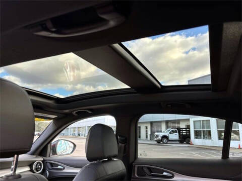 2024 Alfa Romeo Stelvio Veloce